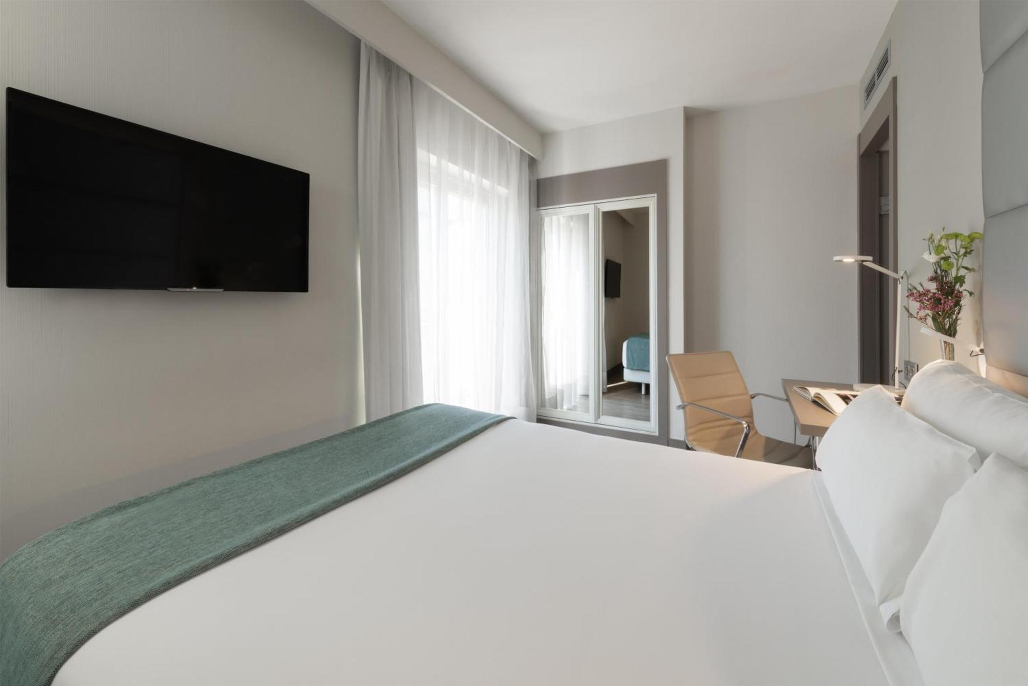 Nh Madrid Zurbano — Photos 1
